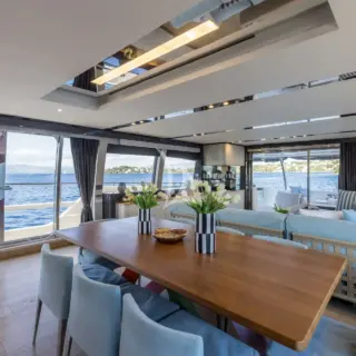 Main Deck - Formal Dining