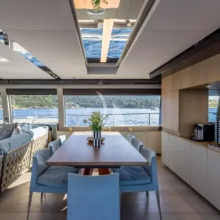 Main Deck - Salon
