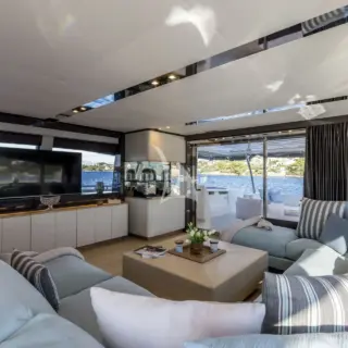 Main Deck - Salon