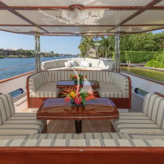 Main deck aft