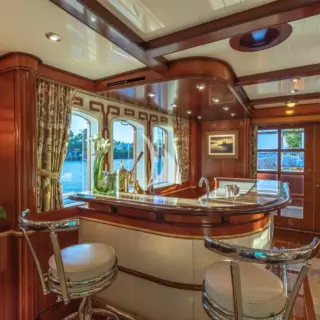 Main deck bar