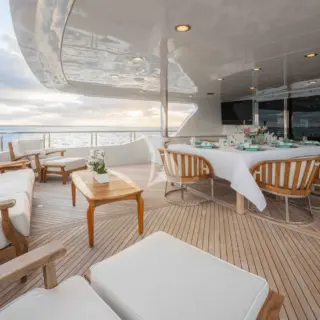 Bridge Deck Aft
