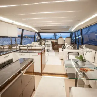SALOON
