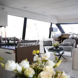 SALOON