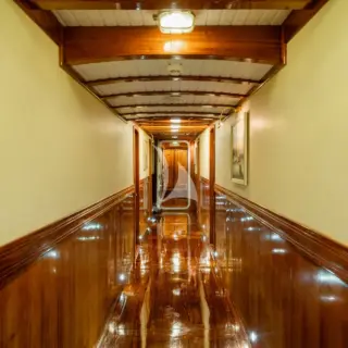 ADMIRAL - Image 21