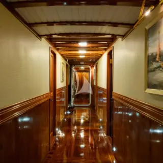 ADMIRAL - Image 18