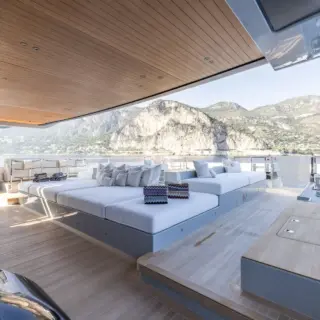 Main aft deck