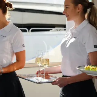LANCE | Champagne Arrival