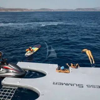 ENDLESS SUMMER - Swimming Platform 