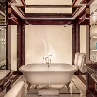 Rock.It Master Suite Bath