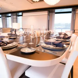 Main salon dining