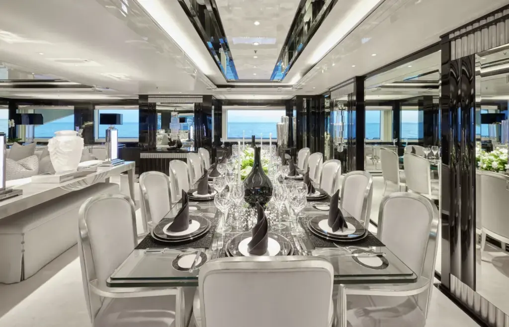 SILVER ANGEL - Main deck dining area