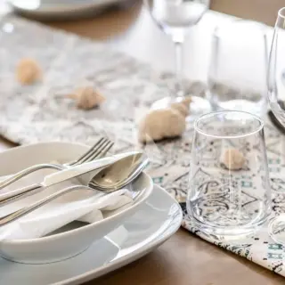 Dining details