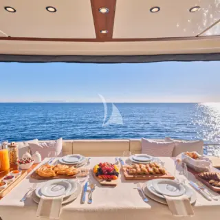 ANLIA - Aft-deck