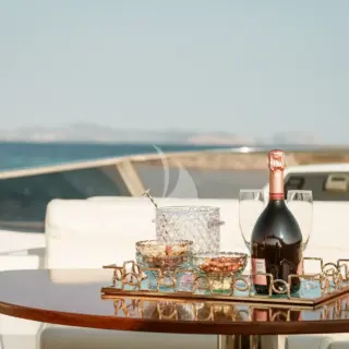 Flybridge