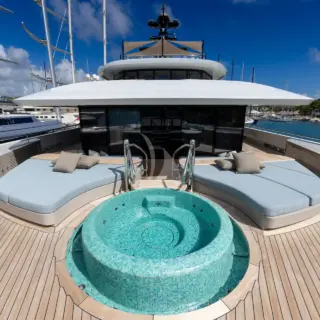 WHISPER - Owner's Foredeck jacuzzi