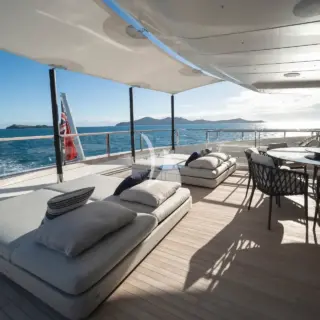 Bridge deck aft