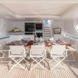 Upper aft deck - al fresco dining