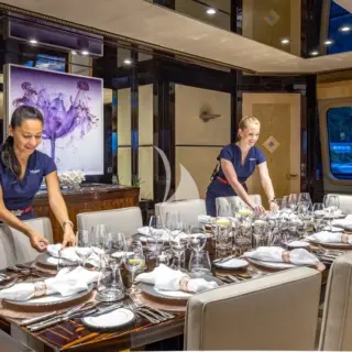 Main deck lounge dining