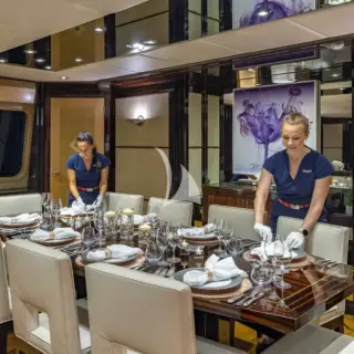 Main deck lounge dining