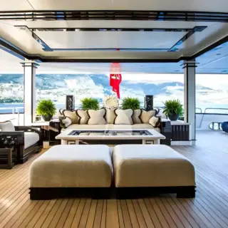 MAIN DECK