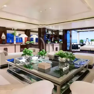 MAIN SALON