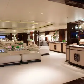 MAIN SALON