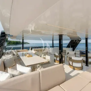 Flybridge