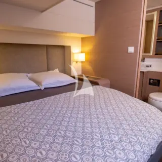 Double cabin