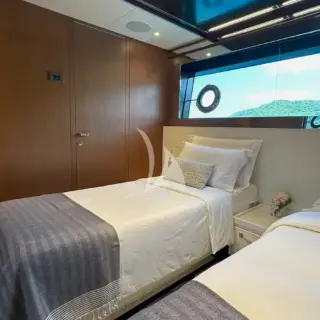 Twin Cabin