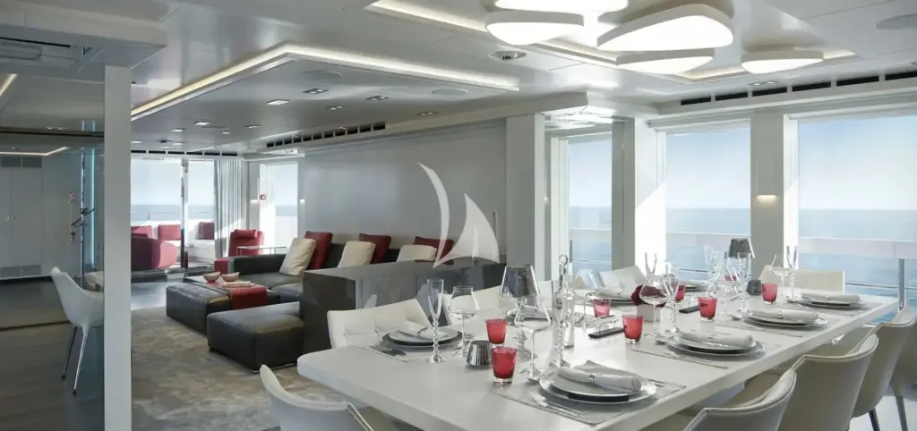 HOME - Main deck dining