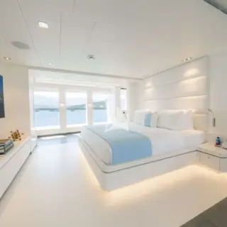 HOME - Master on Main