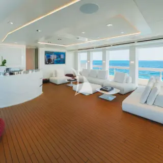 HOME - Sky Lounge