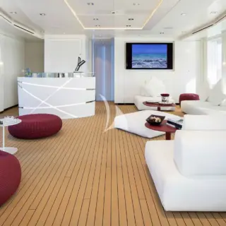 HOME - Sky Lounge
