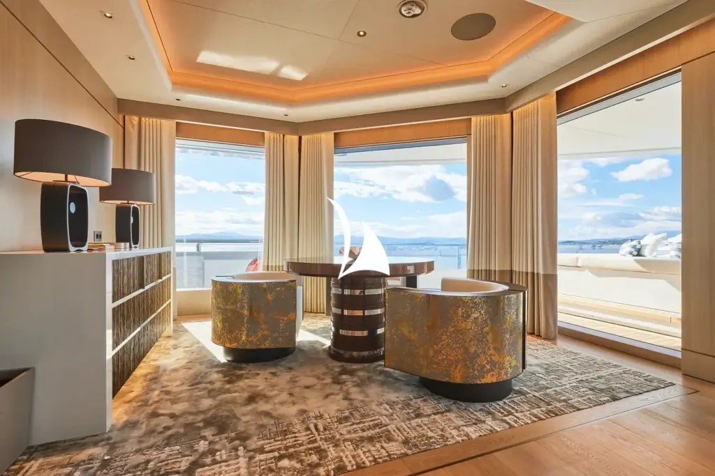 RENAISSANCE - Owner's deck - stateroom - port side