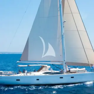 CHAMPAGNE HIPPY - Sailing