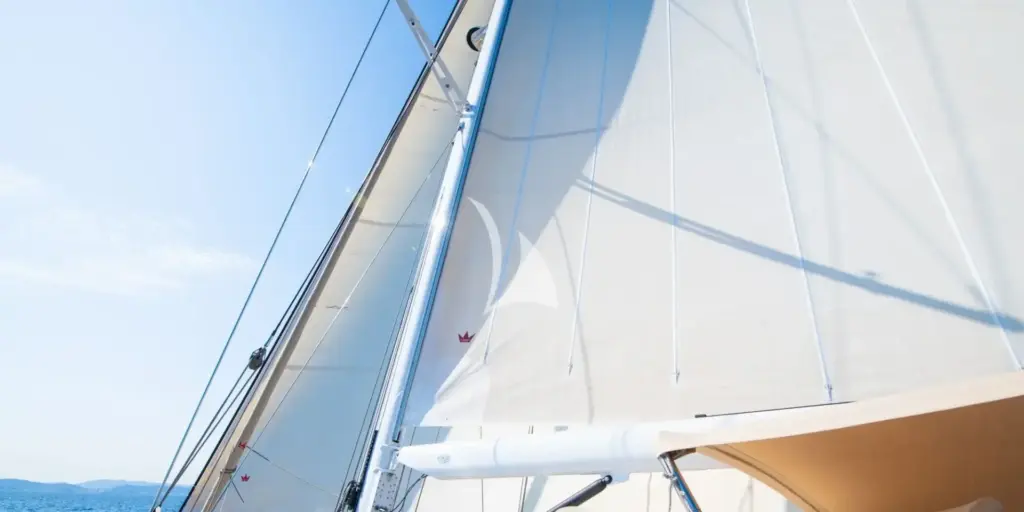 CHAMPAGNE HIPPY - Sails