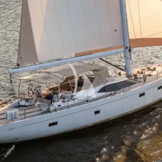 CHAMPAGNE HIPPY - Sailing