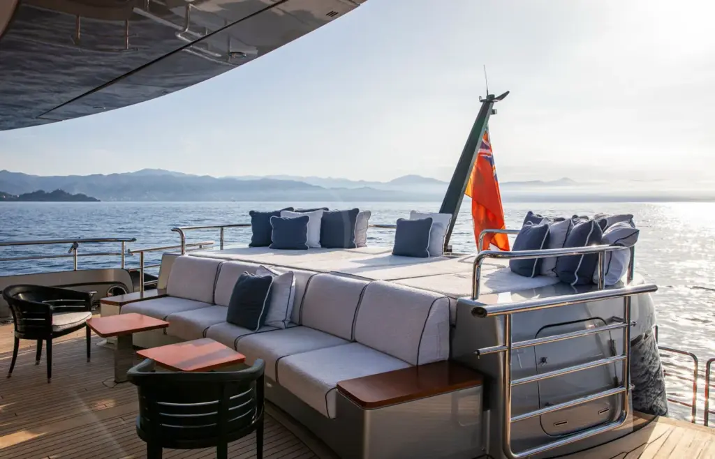 Lady Victoria - Image 4