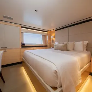 Lady Victoria - Image 19