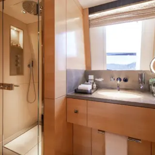 Lady Victoria - Image 14