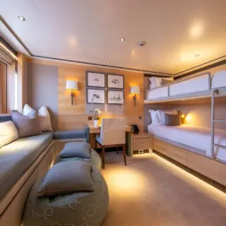 Lady Victoria - Image 16