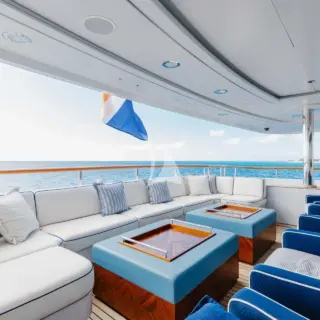 MAIN DECK AFT