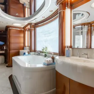 MASTER ENSUITE