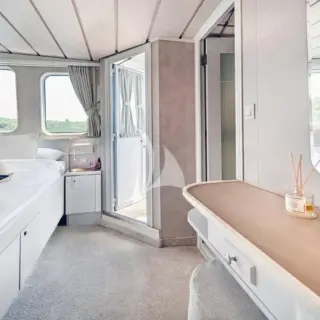 LA PERLA - Guest Stateroom - (Cabin 1 & 2)