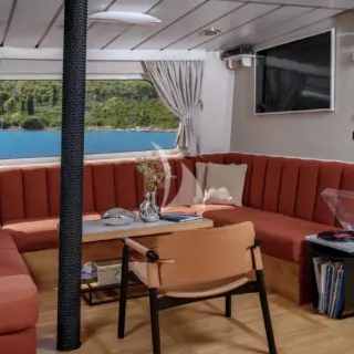 Bridge Deck - Salon and Formal Dining