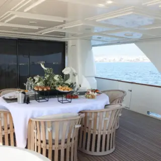 MAIN DECK AFT AREA