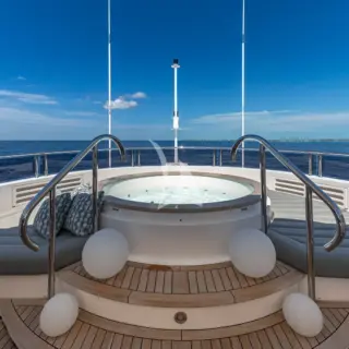 Jacuzzi located forward offering stunning views