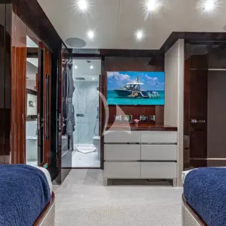 CAPTAIN MORGAN III - Image 13