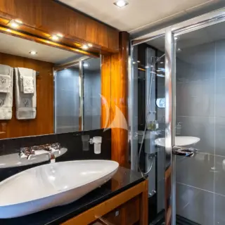 LADY VOLANTIS - Double En-suite